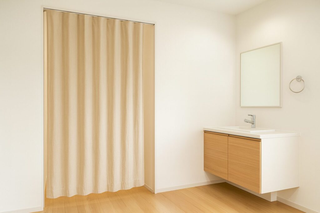 洗面所カーテンで仕切るメリット・デメリット